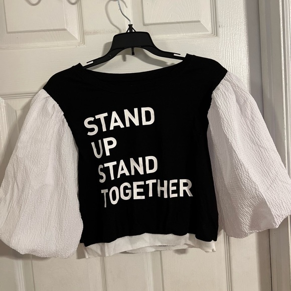 Athleta Accessories - Women’s small Athleta blouse, big bell sleeves, cropped, stand up stand together